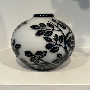 Beautiful Target Black & White Flower Vase